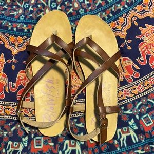 Blowfish strapping brown sandals